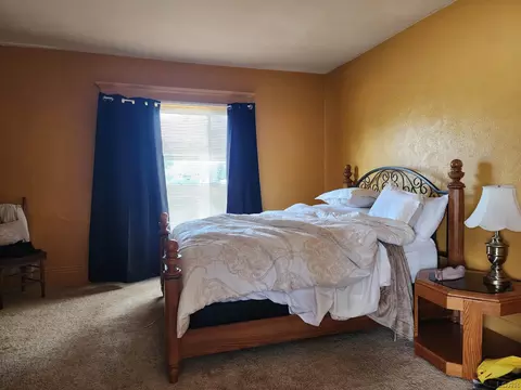 Bedroom - 811 S Main, Adrian, MI 49221 photo 6 of 8