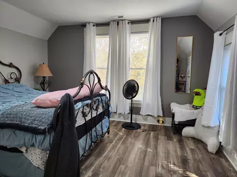 Bedroom - 811 S Main, Adrian, MI 49221 photo 2 of 8
