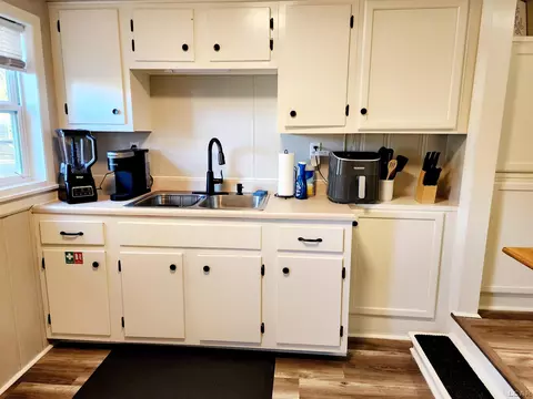 Kitchen - 811 S Main, Adrian, MI 49221 photo 5 of 7