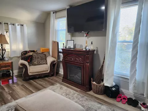Living - 811 S Main, Adrian, MI 49221 photo 2 of 5