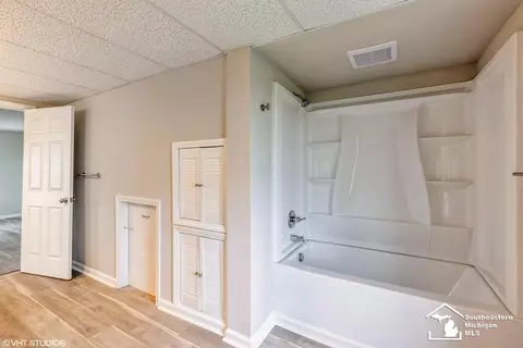 Bath - 9727 Lipp, Riga, MI 49276 photo 3 of 3