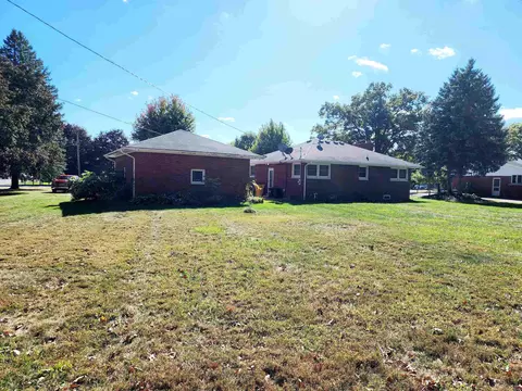 Exterior - 24875 Armada Rdg, Armada, MI 48005 photo 4 of 5