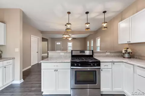 451 Allis, Adrian, MI 49221 photo 15