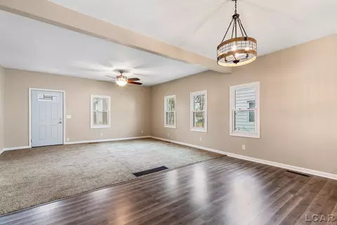 451 Allis, Adrian, MI 49221 photo 10