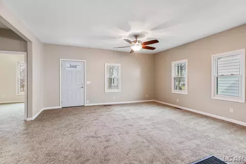 451 Allis, Adrian, MI 49221 photo 7