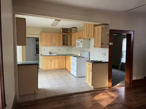 419 Broad, Chesaning, MI 48616 photo 5