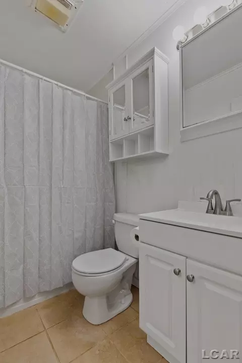 Bath - 1104 Willow, Tecumseh, MI 49286 photo 1 of 1