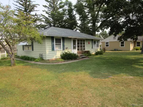 6008 1825, Gladstone, MI 49837