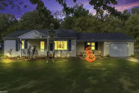3566 Orval, Fort Gratiot, MI 48060