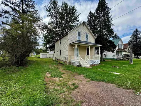 803 Yale, Bessemer, MI 49911
