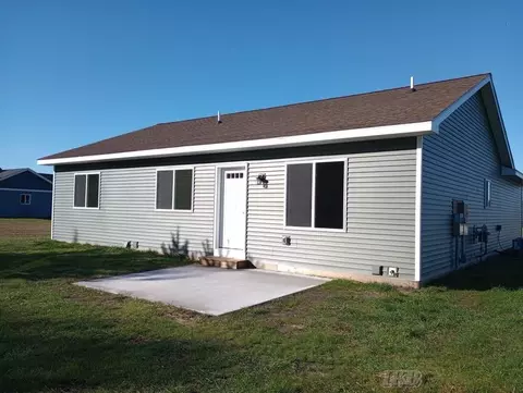 Exterior - 1144 Pheasant #11, Gladwin, MI 48624 photo 2 of 7