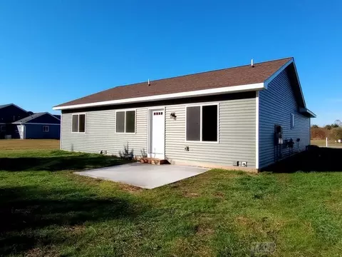 Exterior - 1144 Pheasant #11, Gladwin, MI 48624 photo 4 of 7