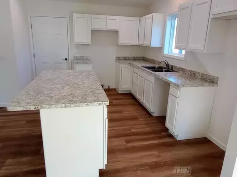 Kitchen - 1144 Pheasant #11, Gladwin, MI 48624 photo 3 of 4