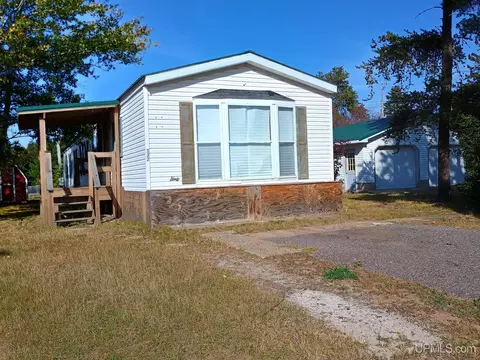 132 E Blueberry, Gwinn, MI 49841