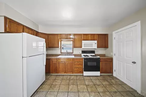115 W Beecher, Adrian, MI 49221 photo 11