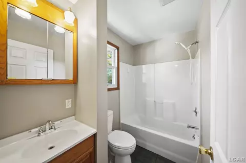 115 W Beecher, Adrian, MI 49221 photo 27