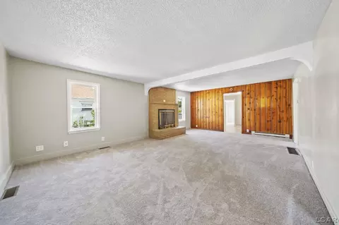 115 W Beecher, Adrian, MI 49221 photo 5