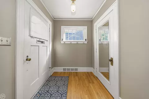724 E 2nd, Royal Oak, MI 48067 photo 4