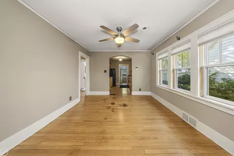 724 E 2nd, Royal Oak, MI 48067 photo 11