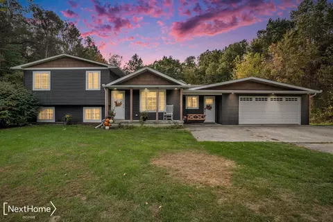 10219 Seymour, Montrose, MI 48457