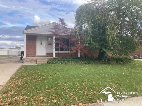 2341 Medford, Trenton, MI 48183