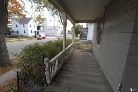 29 W Third, Monroe, MI 48161 photo 2