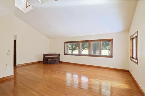 111 Loomis, Clio, MI 48420 photo 8