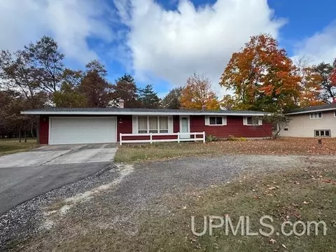 7339 S Lake Bluff 05, Gladstone, MI 49837