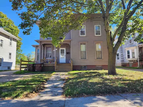 561 S Main, Adrian, MI 49221