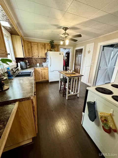 550 River, Ishpeming, MI 49849 photo 14