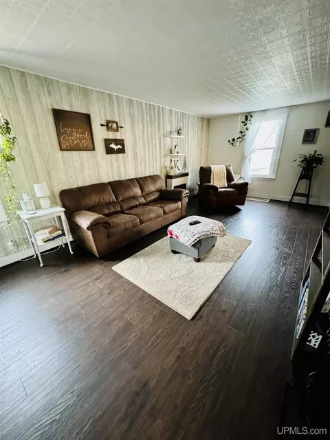 550 River, Ishpeming, MI 49849 photo 8