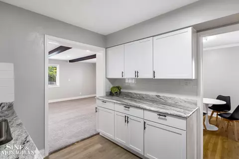 Kitchen - 1653 Bournemouth, Grosse Pointe Woods, MI 48236 photo 2 of 2