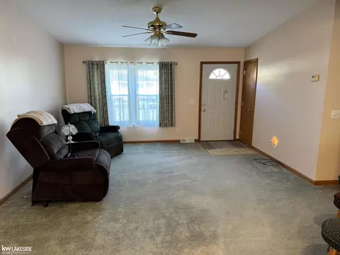 Living - 232 Weitzel, Bad Axe, MI 48413 photo 2 of 4