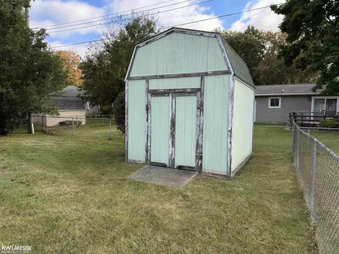 Exterior - 232 Weitzel, Bad Axe, MI 48413 photo 4 of 4