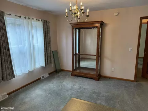 Living - 232 Weitzel, Bad Axe, MI 48413 photo 3 of 4