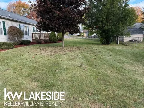 Exterior - 232 Weitzel, Bad Axe, MI 48413 photo 3 of 4