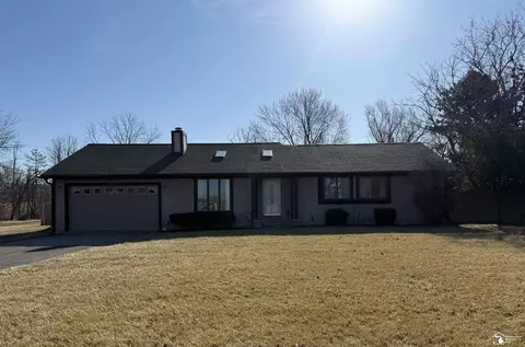 30345 W Jefferson, Rockwood, MI 48173