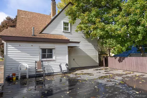 Exterior - 408 N Maple, Ishpeming, MI 49849 photo 4 of 12