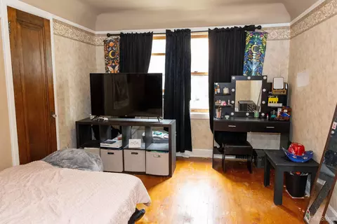 Bedroom - 408 N Maple, Ishpeming, MI 49849 photo 1 of 8