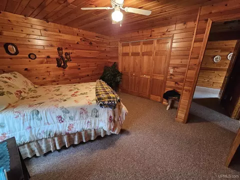 Bedroom - 14851 Co Rd Cs, Ishpeming, MI 49849 photo 2 of 10