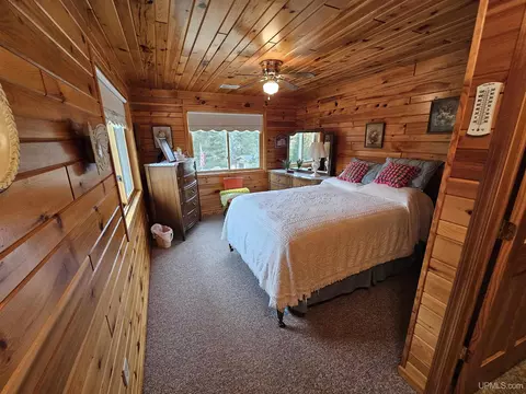 Bedroom - 14851 Co Rd Cs, Ishpeming, MI 49849 photo 5 of 10