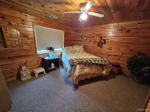 Bedroom - 14851 Co Rd Cs, Ishpeming, MI 49849 photo 1 of 10