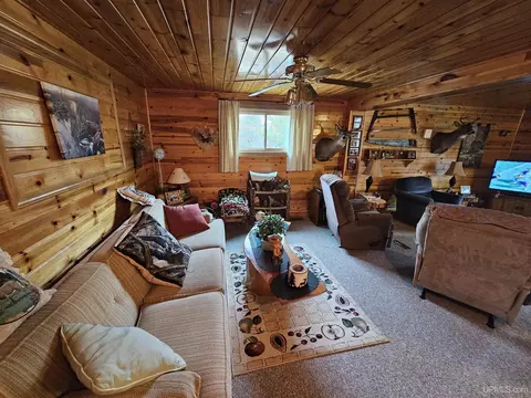 Living - 14851 Co Rd Cs, Ishpeming, MI 49849 photo 2 of 3