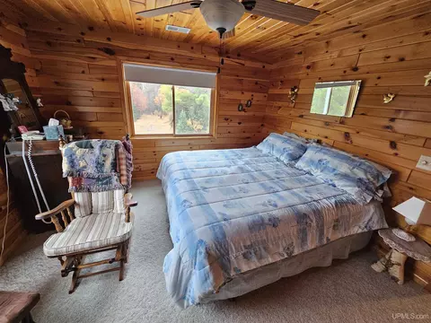 Bedroom - 14851 Co Rd Cs, Ishpeming, MI 49849 photo 10 of 10