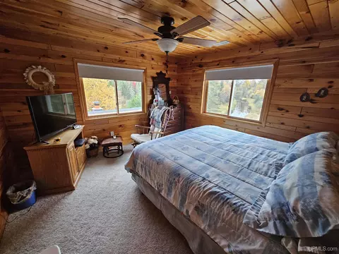 Bedroom - 14851 Co Rd Cs, Ishpeming, MI 49849 photo 9 of 10