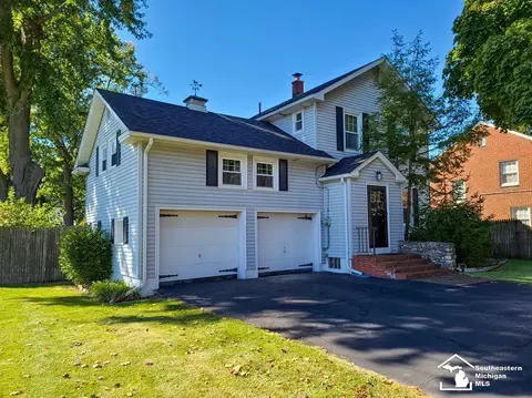 5939 Elmwood, Monroe, MI 48161