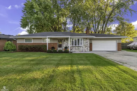 27346 Schiller, Chesterfield, MI 48047