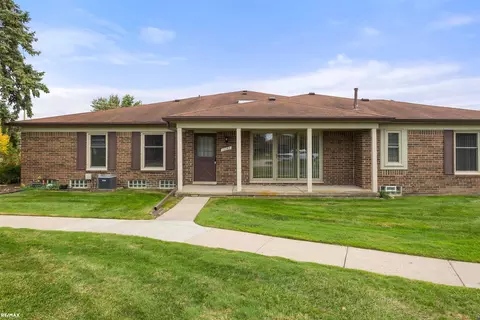 15085 Newberry, Shelby Township, MI 48315