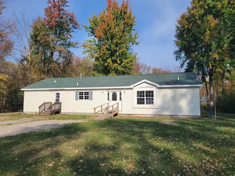 3996 Martin, Beaverton, MI 48612