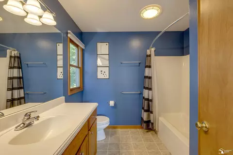 982 Eagle Rdg, Temperance, MI 48182 photo 19